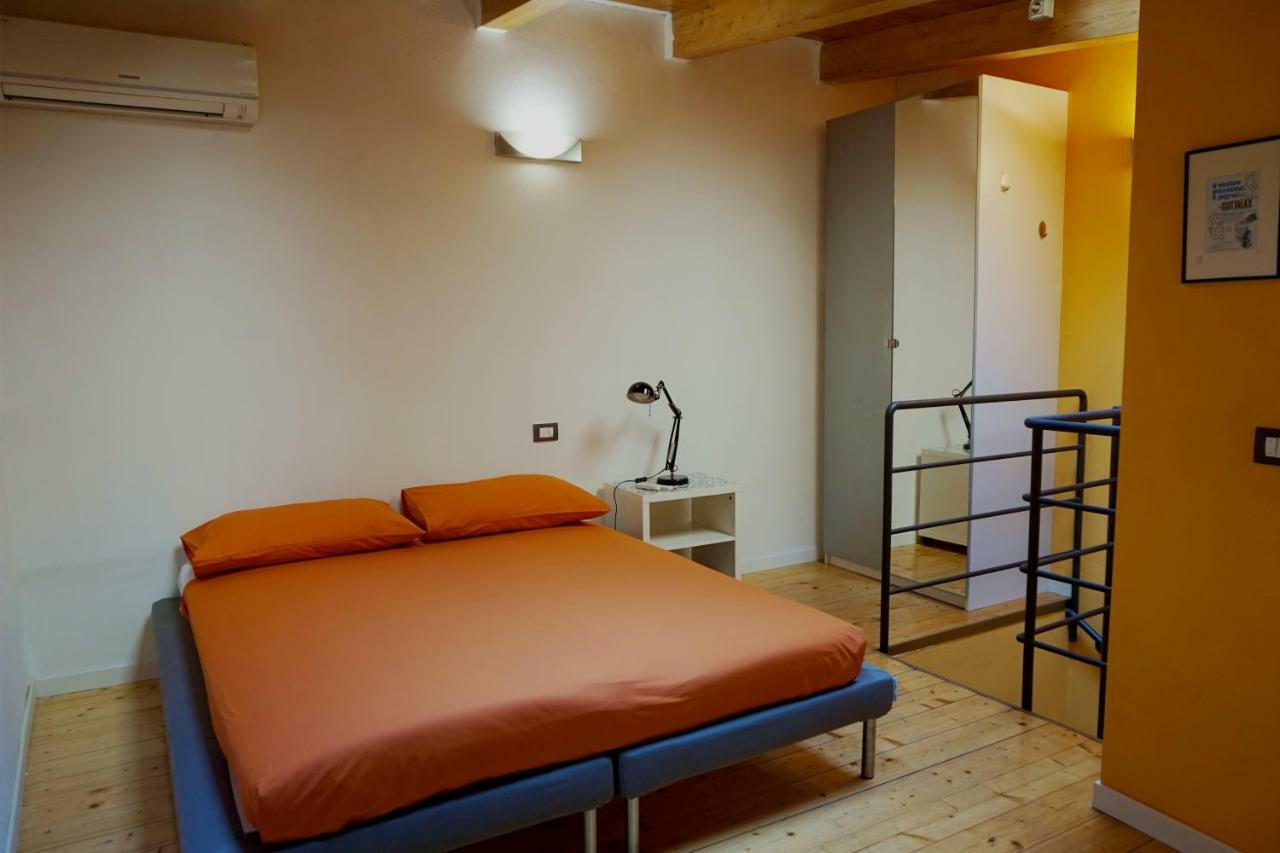 Studio Apartment Vicolo Lavandai Milánó Kültér fotó